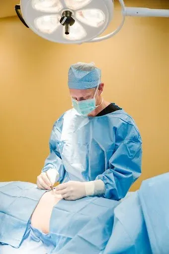 Plastic Surgeon Sioux Falls - Rivers Edge Aesthetic Surgery 12 Featured image