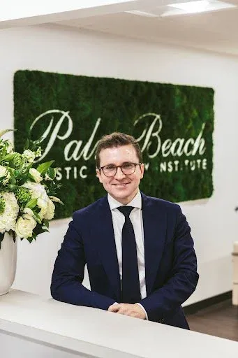 Plastic Surgeon West Palm Beach - Palm Beach Plastic Surgery Institute- Dr Edward H Davidson MD FACS 7 Featured image