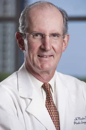 Plastic Surgeon Chicago - TLKM Plastic Surgery 5 Featured image