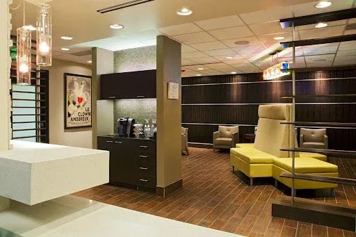 Plastic Surgeon Englewood - Murphy Plastic Surgery: Terrence Murphy MD 5 Featured image