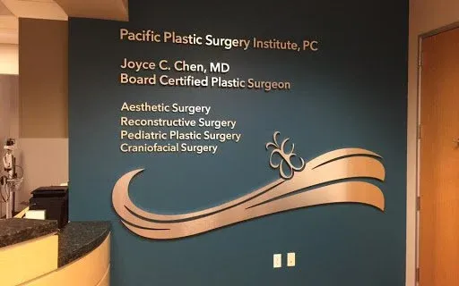 Plasticsurgeons 2 Featured image