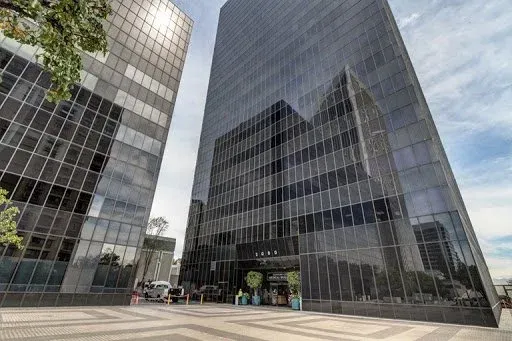 Plastic Surgeon Los Angeles - Moein Surgical Arts 4 Featured image