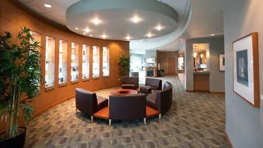 Plastic Surgeon Middleton - UW Health Aesthetics and Plastic Surgery Clinic 1 Featured image