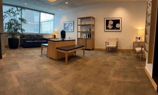 Plastic Surgeon Salem - Edwin Austin MD 7 Featured image