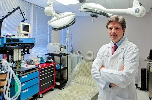 Plastic Surgeon Bellevue - The Stern Center for Aesthetic Surgery 2 Featured image