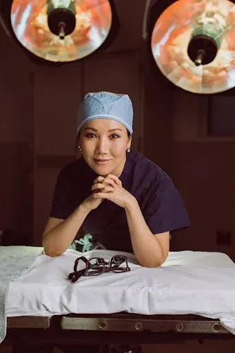 Plastic Surgeon Bellevue - Yirae Ort MD Facial Aesthetic Surgery 1 Featured image